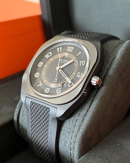 Hermes H08 Watch So Black Edition