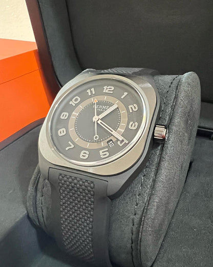 Hermes H08 Watch So Black Edition